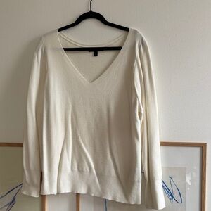 Banana Republic Cream V-Neck Sweater